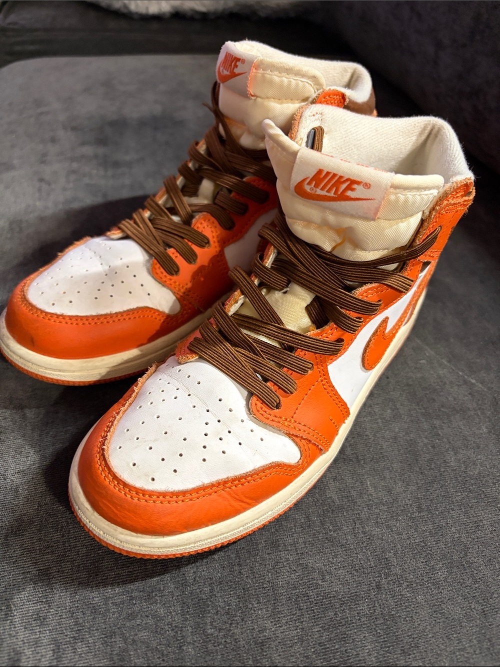 Nike Kids Jordan 1 Retro High-Top Sneakers 3Y